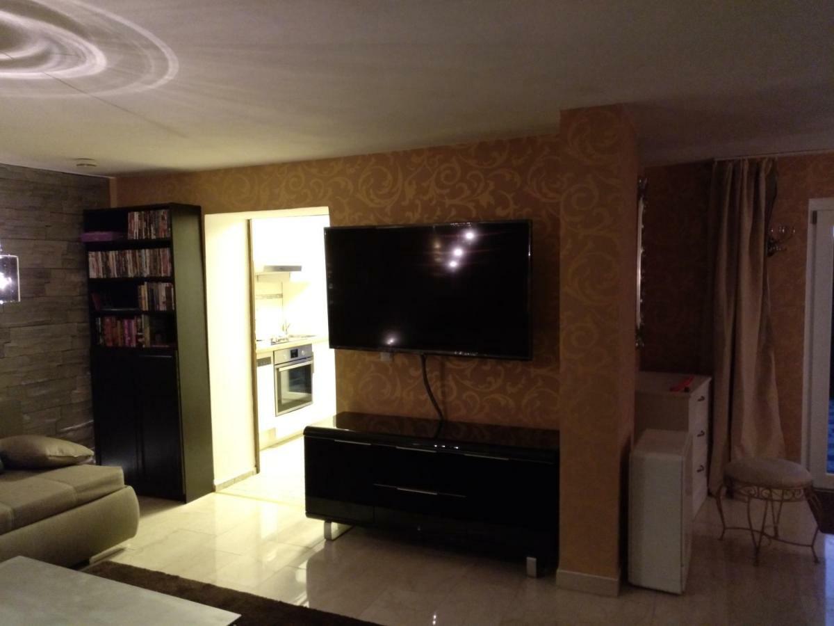 Ferienapartment Tuntenhausen Ngoại thất bức ảnh